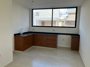 VENTA CASA PRIVADA RESIDENCIAL DE UN NIVEL EN CONKAL, YUCATÁN