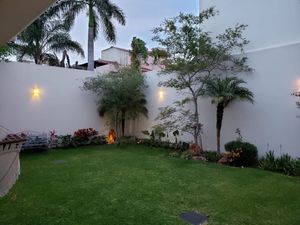 RESIDENCIA EN EL PALOMAR COMO NUEVA EN VENTA