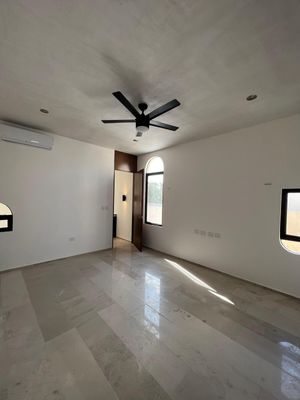 En venta Casa Nearoma, Residencial Xcanatún.