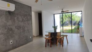 CASA EN VENTA, CONKAL, 2 NIVELES.