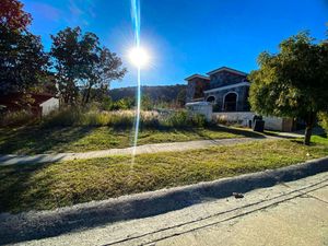 Terreno En Venta Panorámico En El Fraccionamiento El Palomar De 1,063 M2.