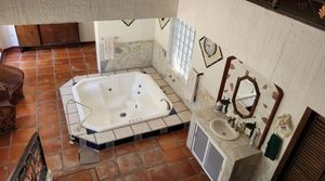 Casa en Venta en Ajijic, Increíble ubicación con uso comercial.