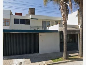 Casa en Venta en Jardines de San Manuel Puebla