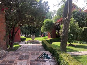 2 Casas, 6 bungalows en VENTA Hacienda Grande Tequisquiapan, PRECIO NEGOCIABLE