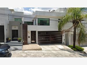 Casa en Venta en Pedregal de la Silla Monterrey