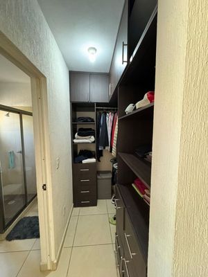 Casa en venta, 3 recamaras, increible terreno excedente