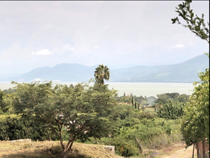 Terreno en venta con vista al lago de Chapala dentro de coto, Chantepec