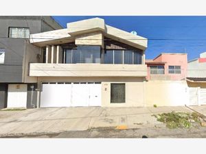 Casa en Venta en Jardines de San Manuel Puebla