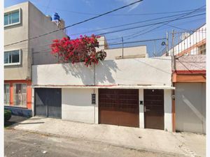 Casa en Venta en Claveria Azcapotzalco