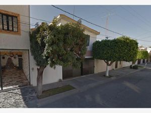 Casa en Venta en Las Arboledas Celaya