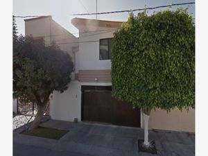 Casa en Venta en Las Arboledas Celaya