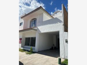 Casa en Venta en Los Cedros Residencial Durango