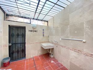 Se renta casa en Centro de Coyoacán.