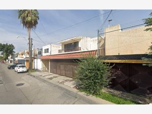 Casa en Venta en Paseos del Sol Zapopan