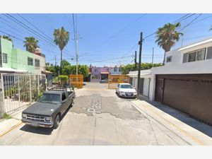 Casa en Venta en Bosques de la Alameda Celaya