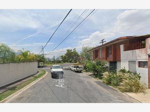 Casa en Venta en Contry la Silla Guadalupe