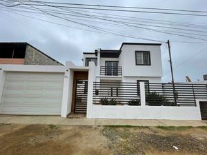 CASA EN VENTA EN Col. Playas de Chapultepec Ensenada Baja California