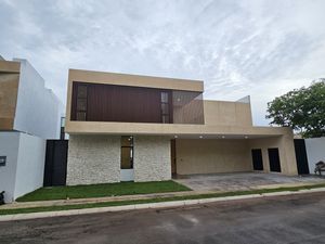 IF4520 VENTA DE CASA EN PRIVADA RESIDENCIAL EN TEMZON NORTE, MÉRIDA YUCATÁN