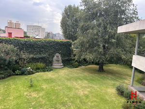 CASA EN VENTA EN LOMAS DE CHAPULTEPEC