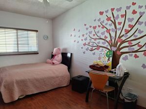 Casa de 4 Recamaras en venta en Jardines del Bosque, Juárez, Chihuahua