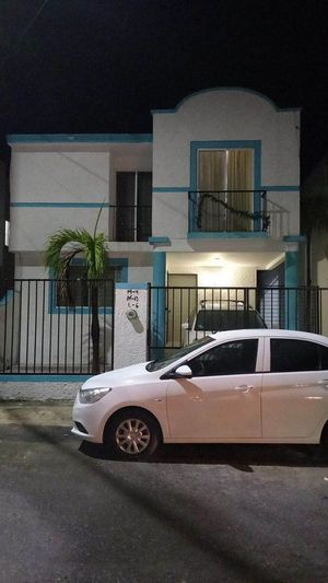 SE RENTA CASA AMUEBLADA DE 3 RECAMARAS EN FRACC. COLINAS DEL SUR