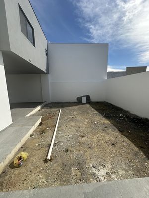 CASA EN VENTA ALTARES RESIDENCIAL