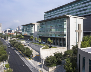 OFICINA EN RENTA EN VALLE ORIENTE