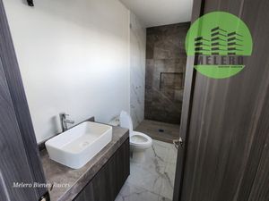 CASA EN VENTA EN FRACC. VILLAS DE LA SALLE