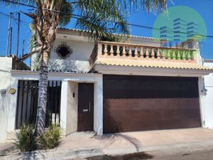 CASA EN VENTA EN ZONA CENTRO