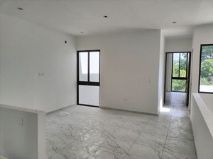 Casa en Tamanche, Mérida  con recámara en Planta baja, Privada residencial