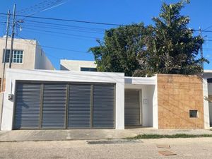 Casa en renta en Mérida, Colonia Nuevo Yucatán