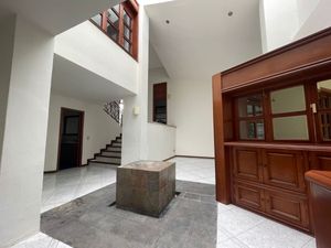 CASA EN VENTA EN BUGAMBILIAS, ZAPOPAN JALISCO