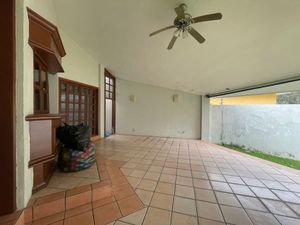 CASA EN VENTA EN BUGAMBILIAS, ZAPOPAN JALISCO