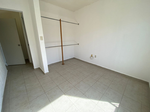 TH Casa en VENTA en Querétaro ¡Dentro de privada con alberca!