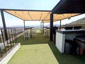 C Casa en VENTA en Querétaro ¡Espacios Amplios,Gran Jardín!Rodeada de naturaleza