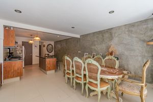 INCREIBLE DEPARTAMENTO EN LA COL. JUAREZ CON TERRAZA, PATIO Y ROOF GARDEN PRIVAD