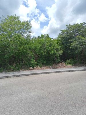 Terreno de oportunidad en Yaxlum Residencial, zona norte de Mérida.