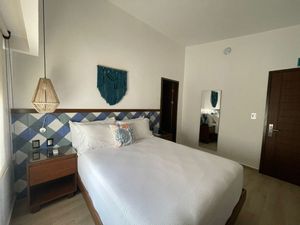 OPORTUNIDAD Hotel remodelado en venta en Telchac Puerto