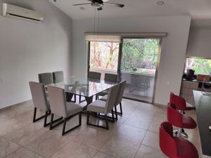 Renta de departamento amueblado en el Yucatán Country Club