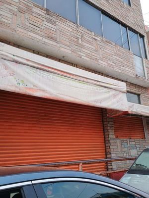 Renta de Local Comercial con Bodega en Naucalpan de Juarez JB132
