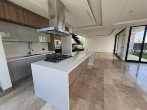 CASA EN VENTA EN LOMAS DEL CAMPANRIO, QRO