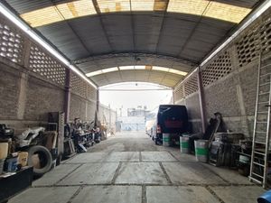 Bodega y Oficina en RENTA en col. La Conchita