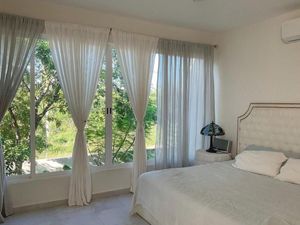 Venta de casa en privada Zelena Conkal