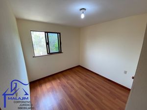 Bonita Cabaña estilo Americana en Venta, 3 Hab 2 1/2 Baños, Fracc Privado y Bosc