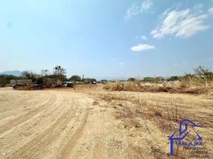 Fabuloso Terreno en Partes de 2,500m2 a 7Has Blvd Los Laguitos