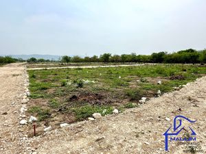 Terrenos dentro de Tuxtla Gtz en Paguitos, Fracc Selva Negra