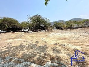 Fabuloso Terreno en Partes de 2,500m2 a 7Has Blvd Los Laguitos