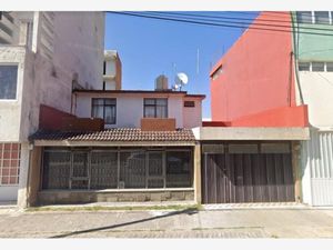 Casa en Venta en Jardines de San Manuel Puebla