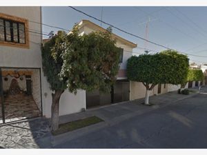 Casa en Venta en Las Arboledas Celaya