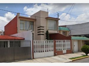 Casa en Venta en Valle Don Camilo Toluca